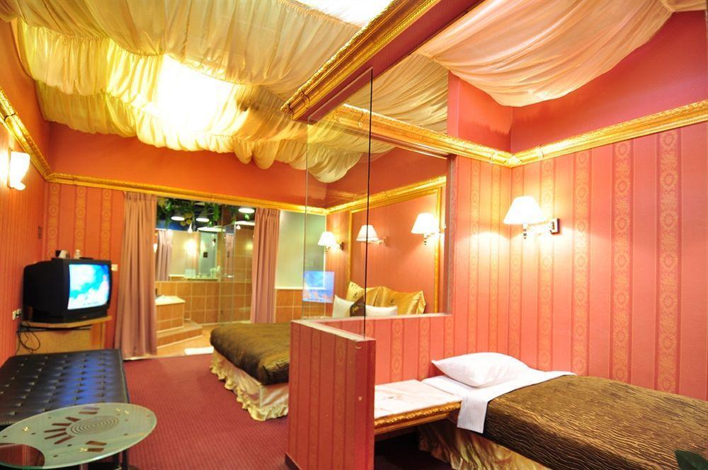 The We Hotel Taipei Bagian luar foto