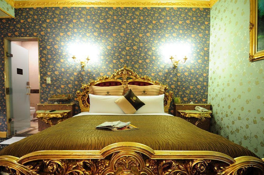 The We Hotel Taipei Bagian luar foto