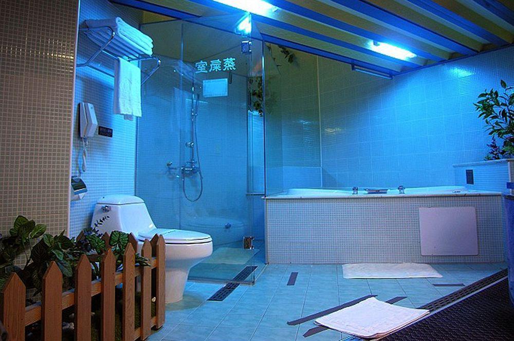 The We Hotel Taipei Bagian luar foto