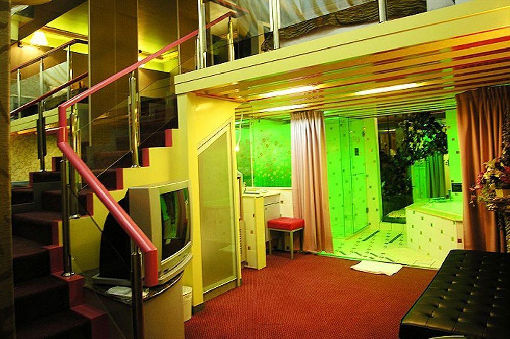 The We Hotel Taipei Bagian luar foto